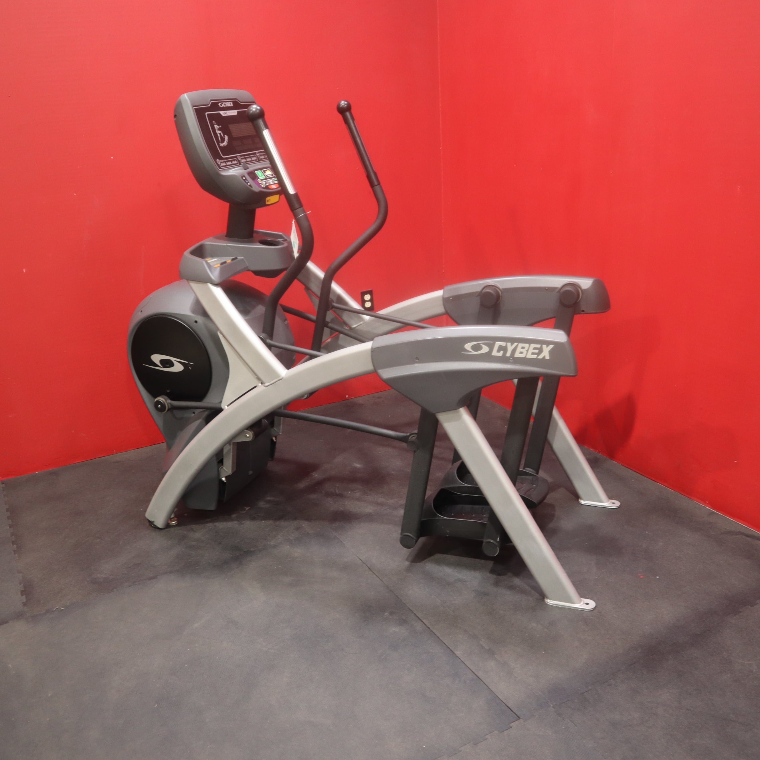 Cybex, Cybex 625AT Arc Trainer (Überholt)