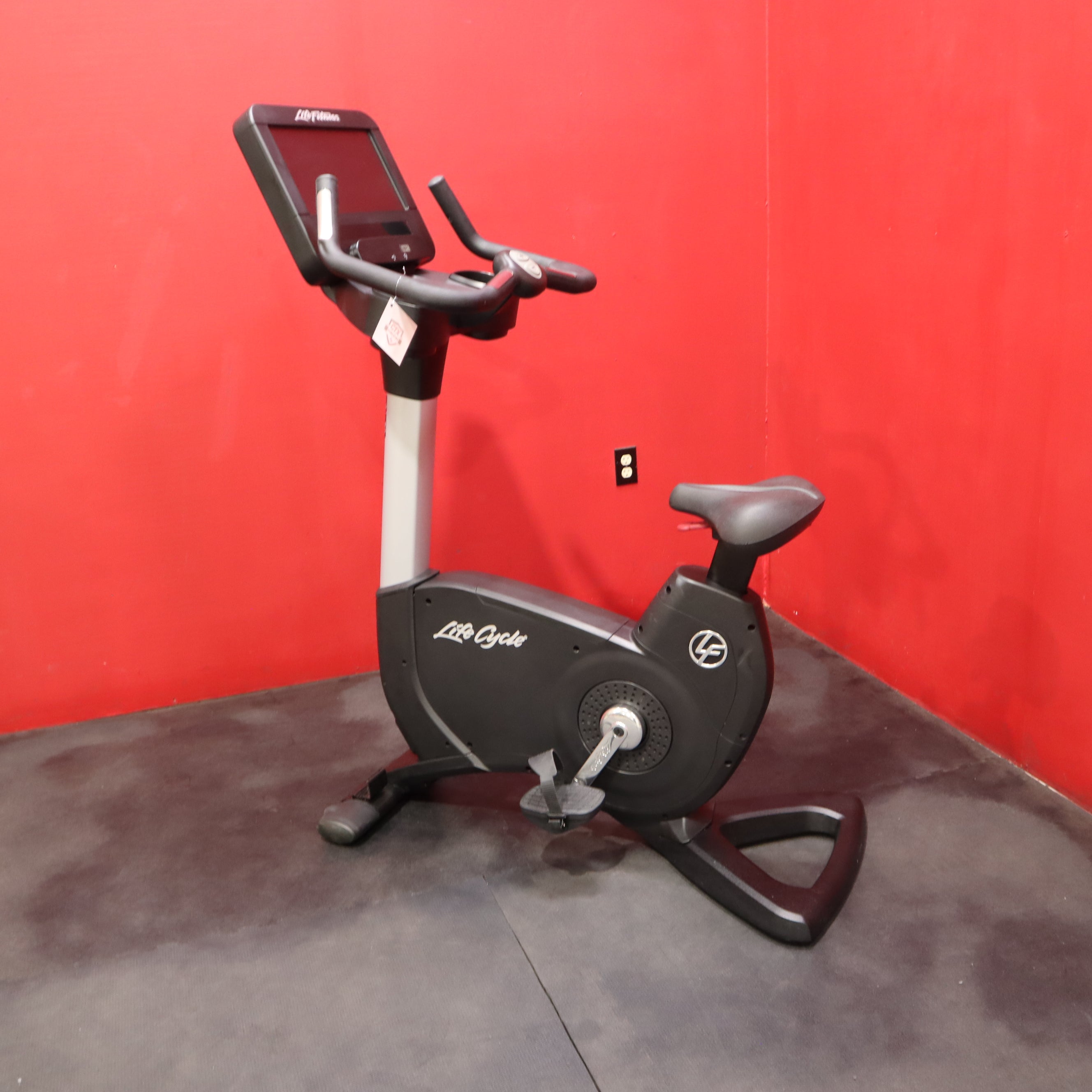 Leben Fitness, Life Fitness Discover SE 95C Elevation Upright Bike (Refurbished)