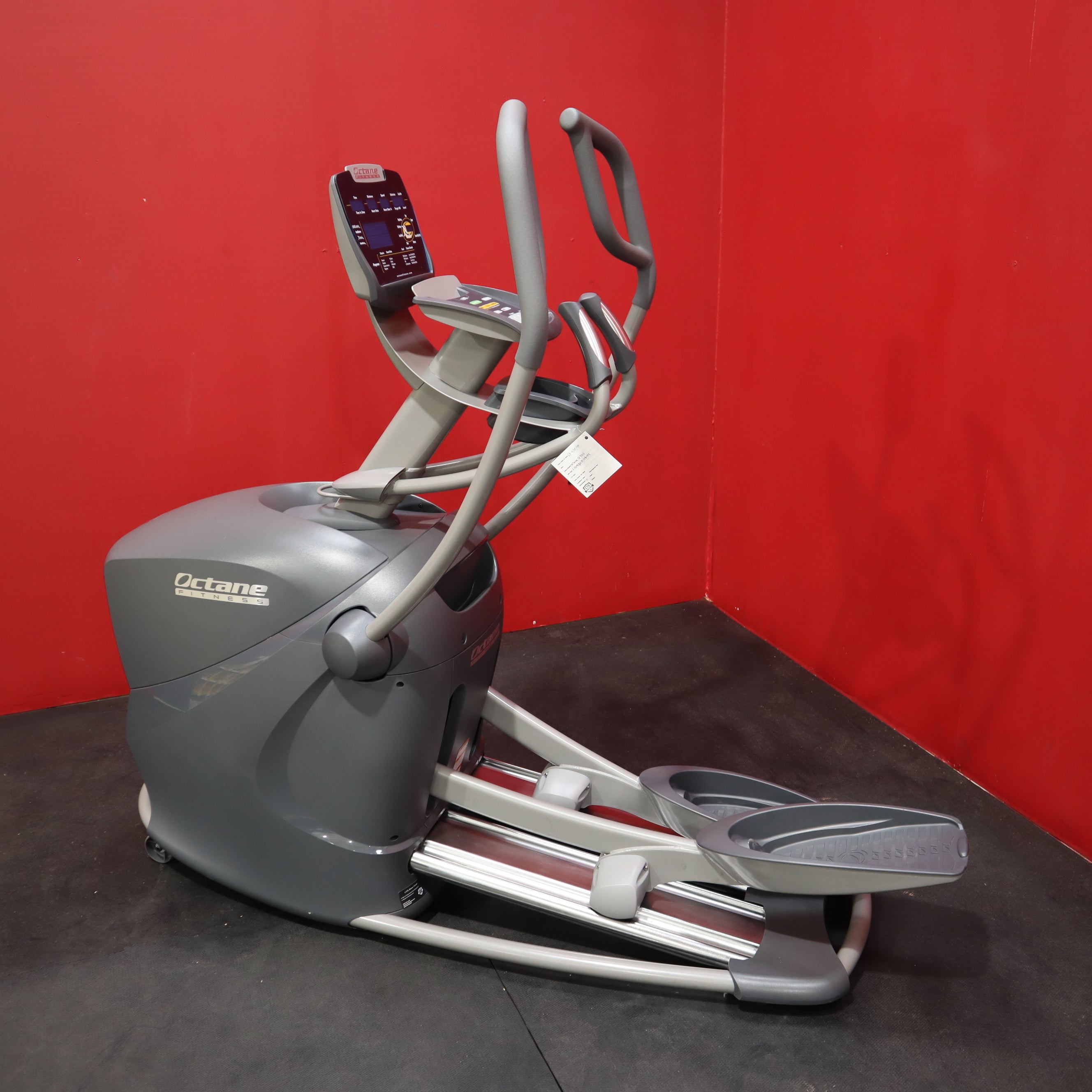 Oktan-Fitness, Octane Fitness Q37ci Ellipsentrainer (überholt)