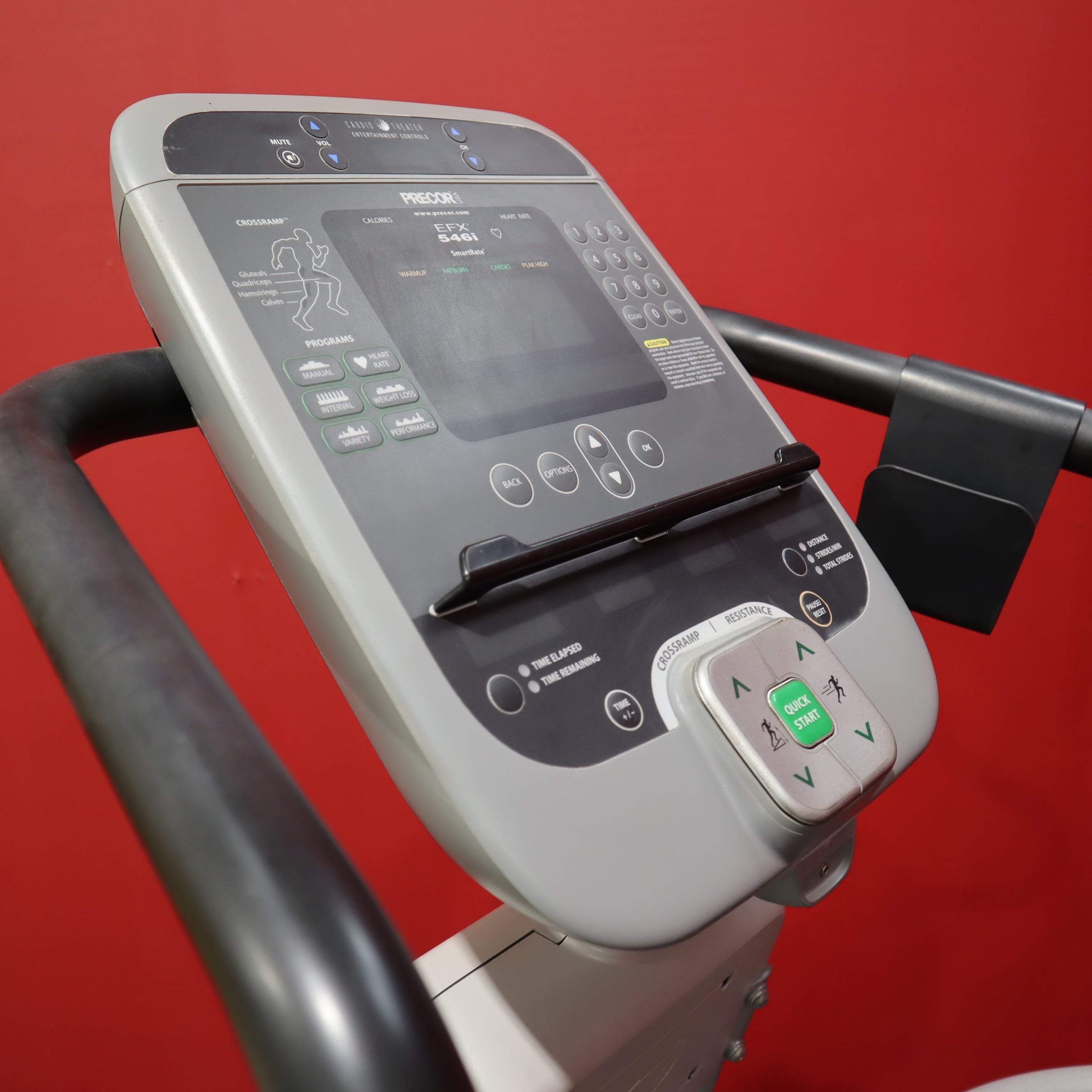 Precor, Precor EFX 546i Ellipsentrainer für den Unterkörper mit Erlebniskonsole (überholt)