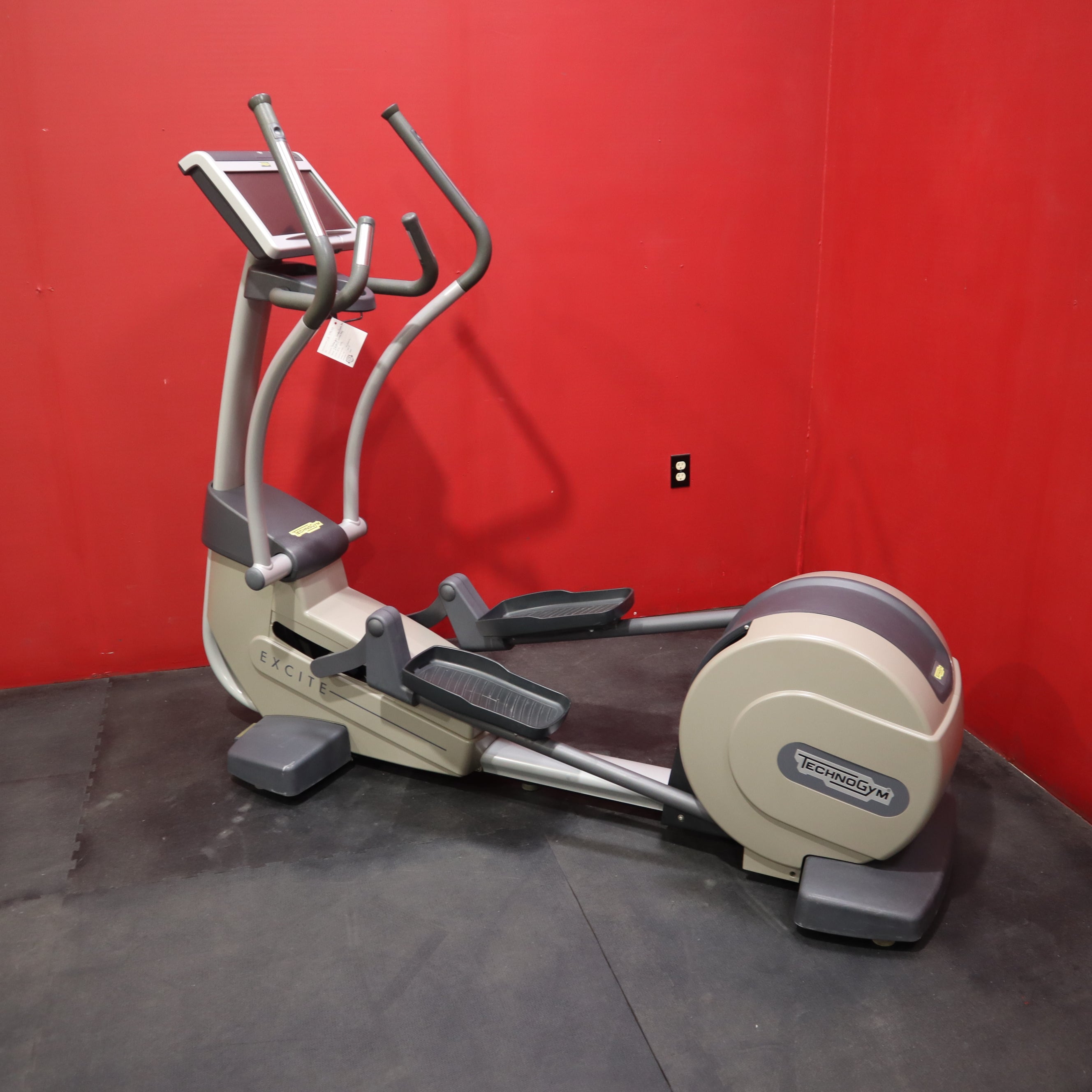 Technogym, Technogym Synchro Excite 700 Elliptical Crosstrainer (überholt)